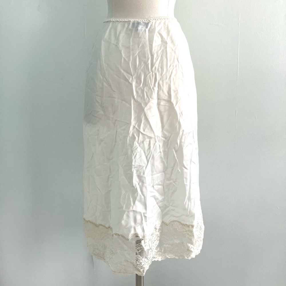 Vintage 70’s off white cream lace slip skirt lingerie
